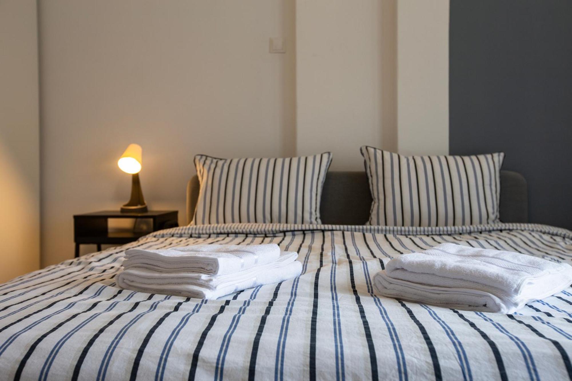 Ultracentral Hong Kong 3 Bdrm Apartment Bucarest Extérieur photo