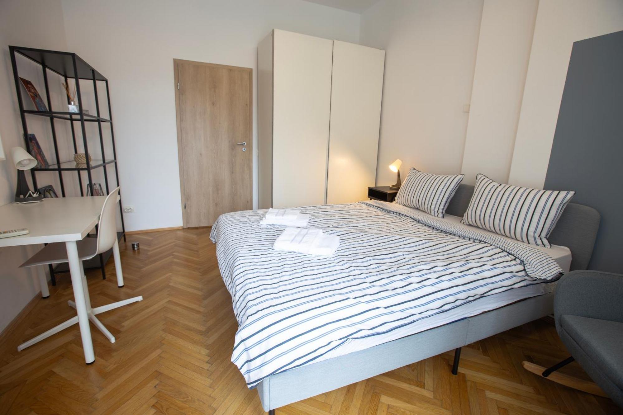 Ultracentral Hong Kong 3 Bdrm Apartment Bucarest Extérieur photo